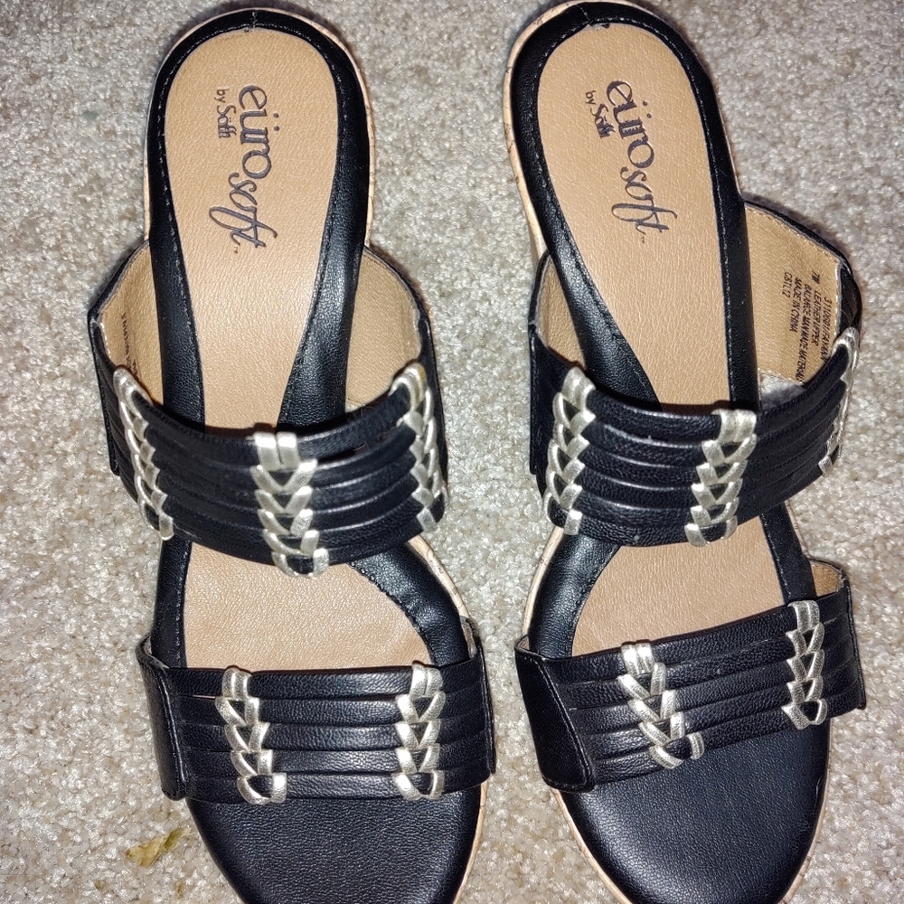 Women's clogs size 7